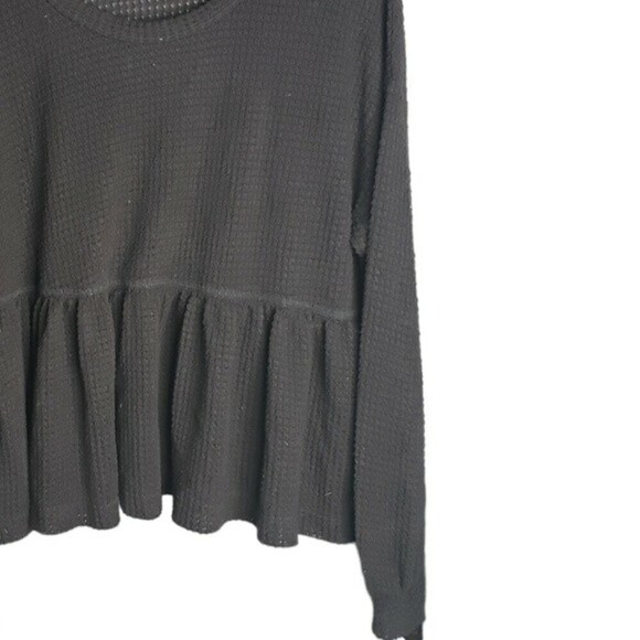 The Impeccable Pig black lightweight waffle knit long sleeve peplum top medium - Picture 3 of 5